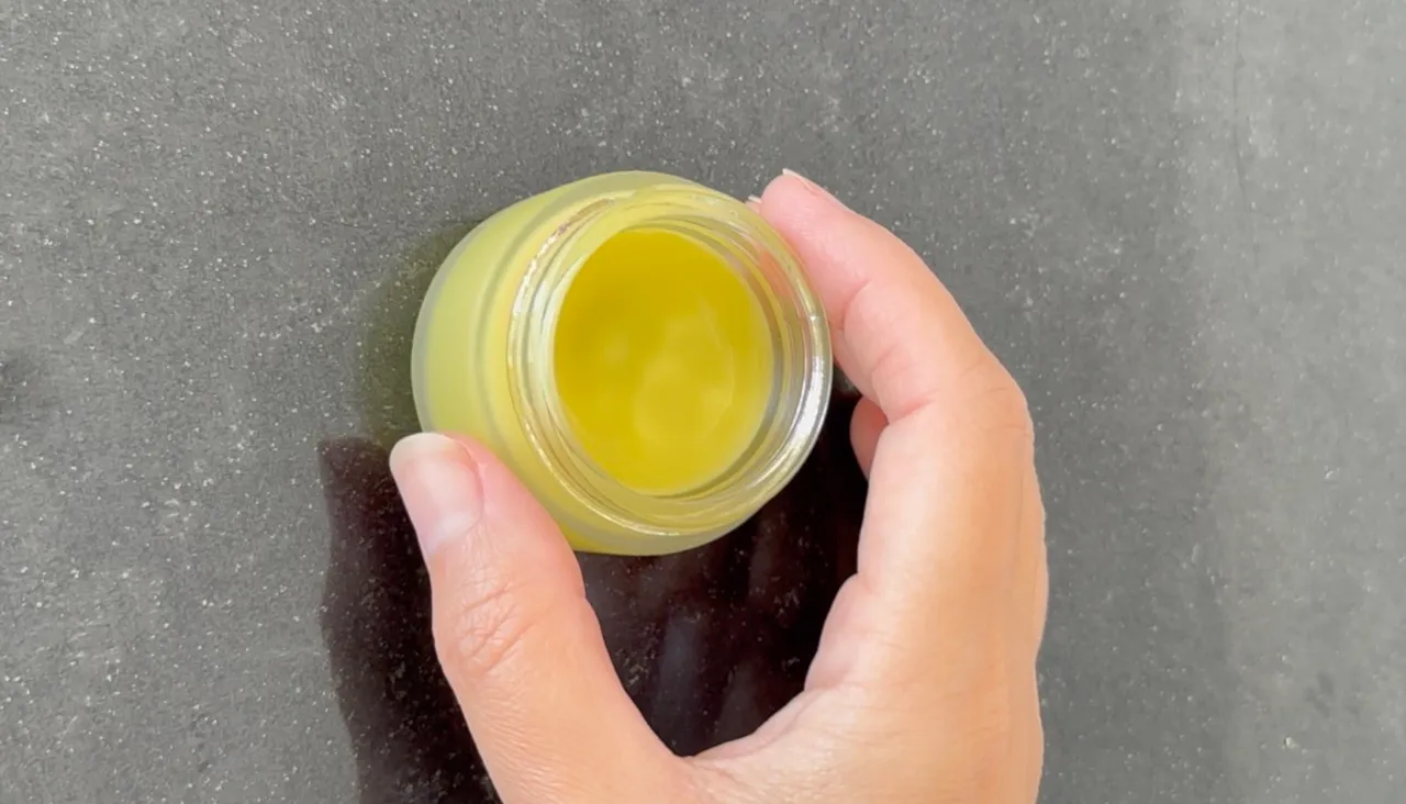 Lip Butter Treatment for Dry Lips — step 2