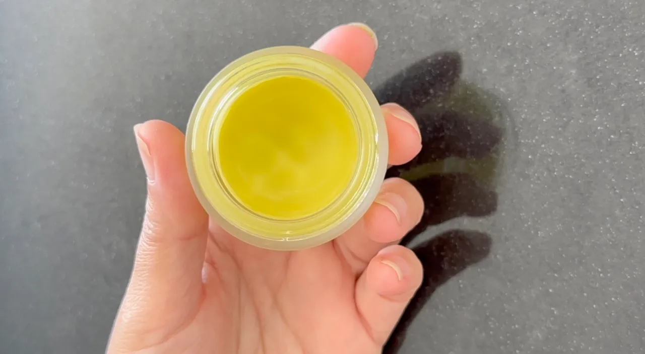 Lip Butter Treatment for Dry Lips