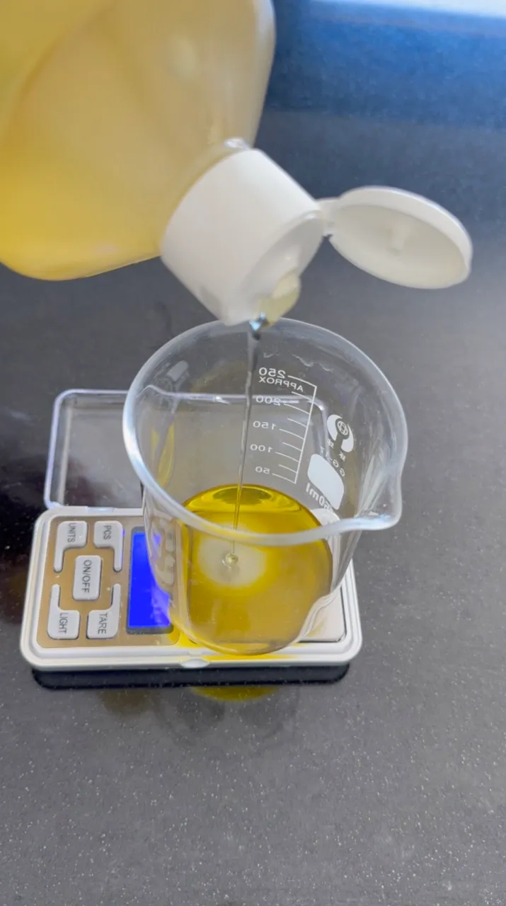 Lip Butter Treatment for Dry Lips — step 4