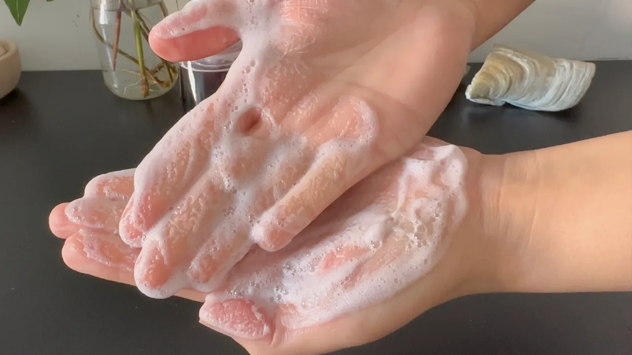 Foaming Body And Face Cleanser — step 1