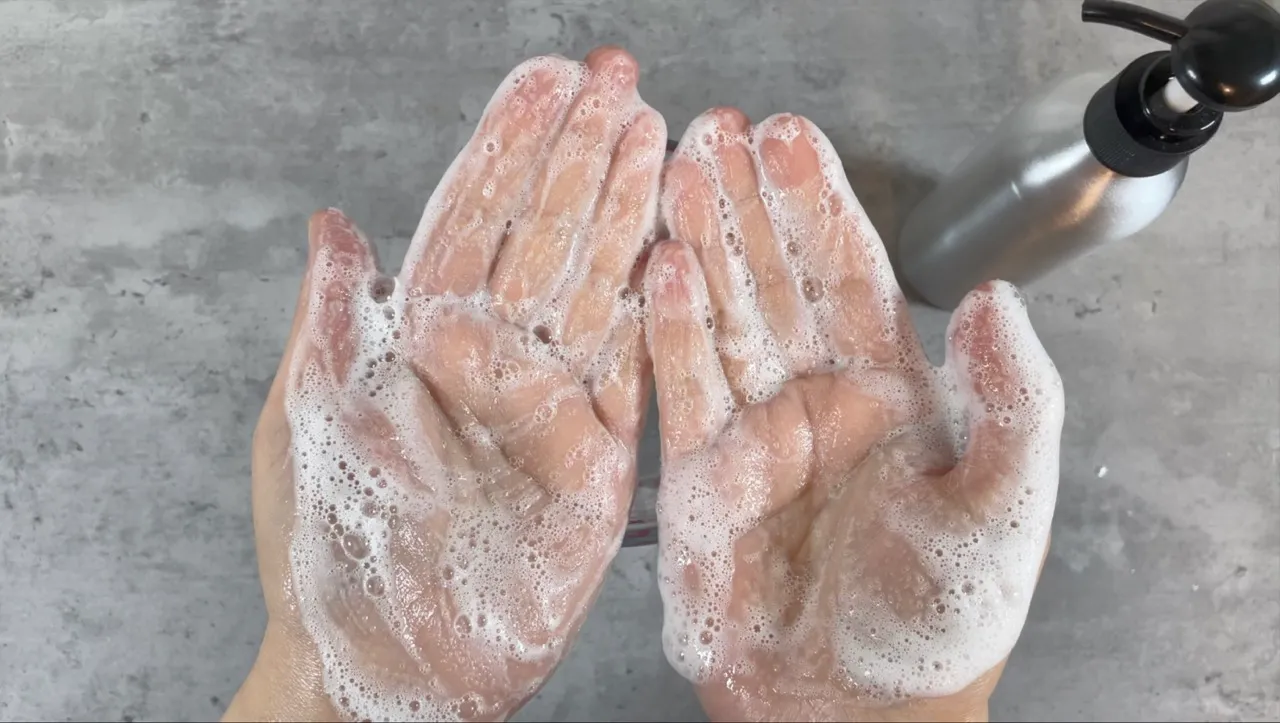 Body Wash and Shampoo for Kids — step 1