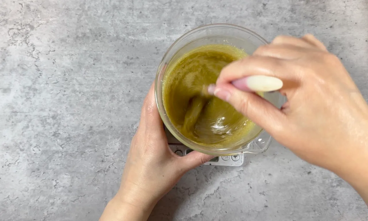 Brightening Body Scrub — step 18