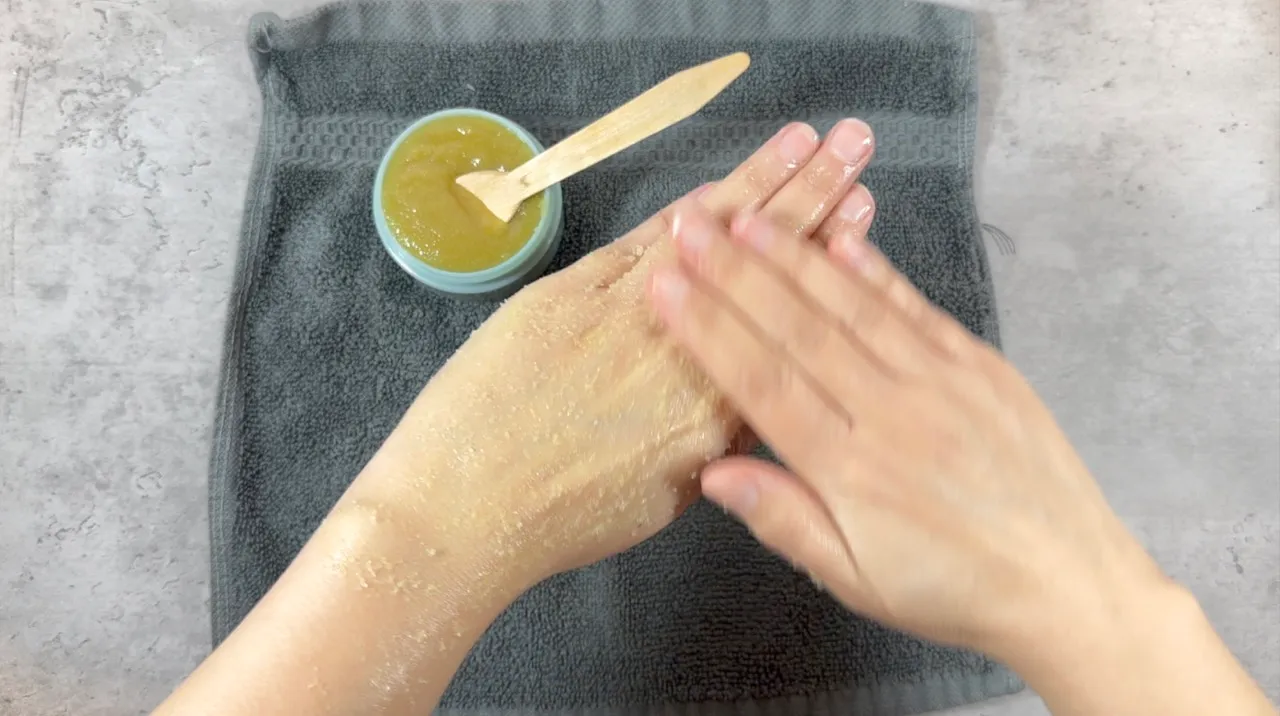 Brightening Body Scrub — step 24