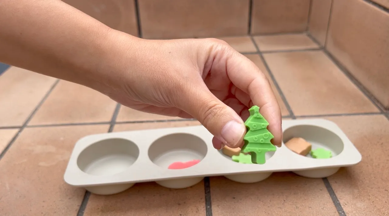 Lotion Bars (Christmas Edition) — step 22