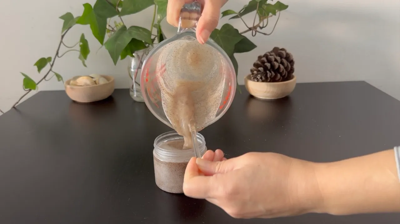 Coffee Body Sugar Scrub — step 24
