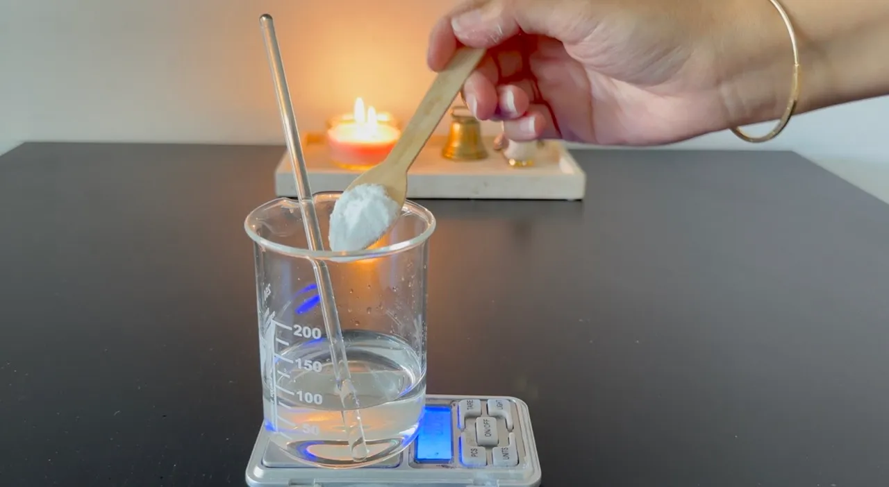 Spray Deodorant — step 7