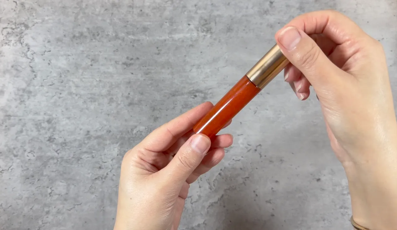 Eyelashes And Eyebrows Serum — step 1