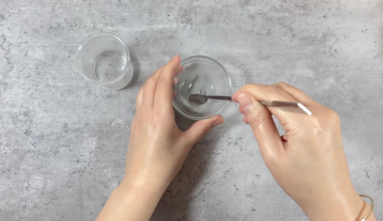 Eyelashes And Eyebrows Serum — step 7