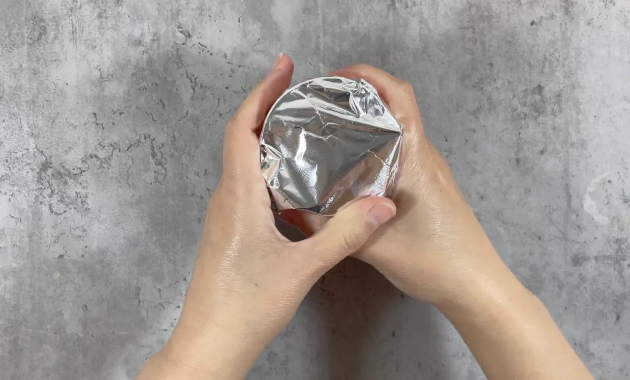 Hyaluronic Acid and Vitamin C Face Serum — step 5
