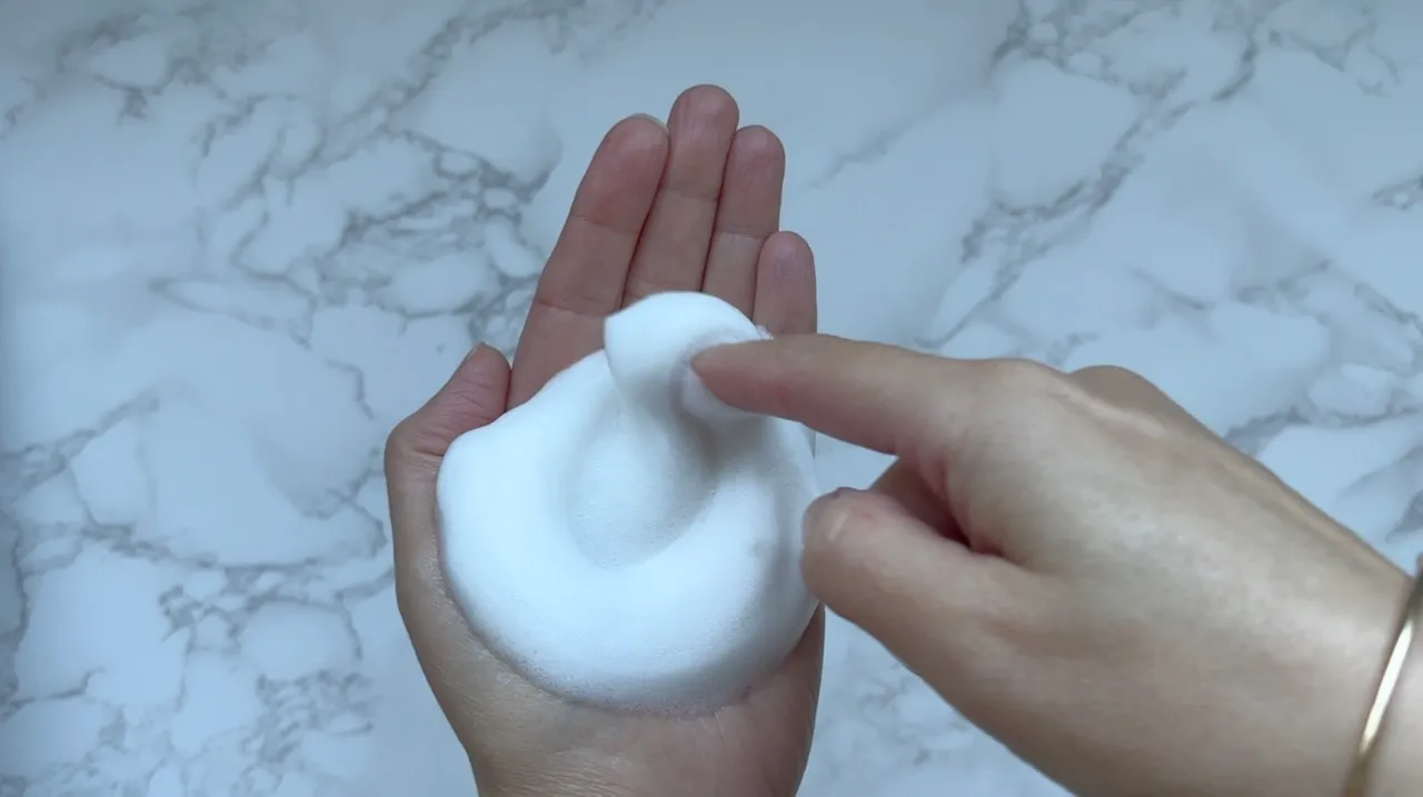 Glycolic Acid Foaming Cleanser — step 1