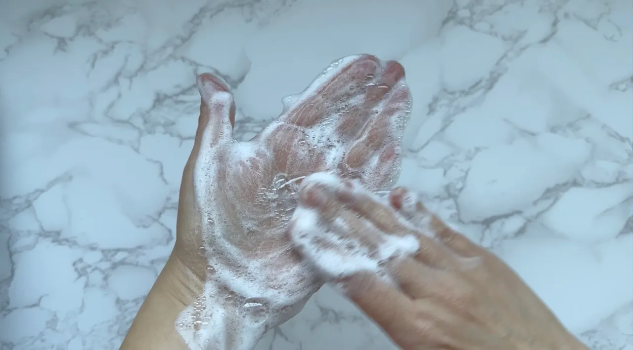 Glycolic Acid Foaming Cleanser — step 33
