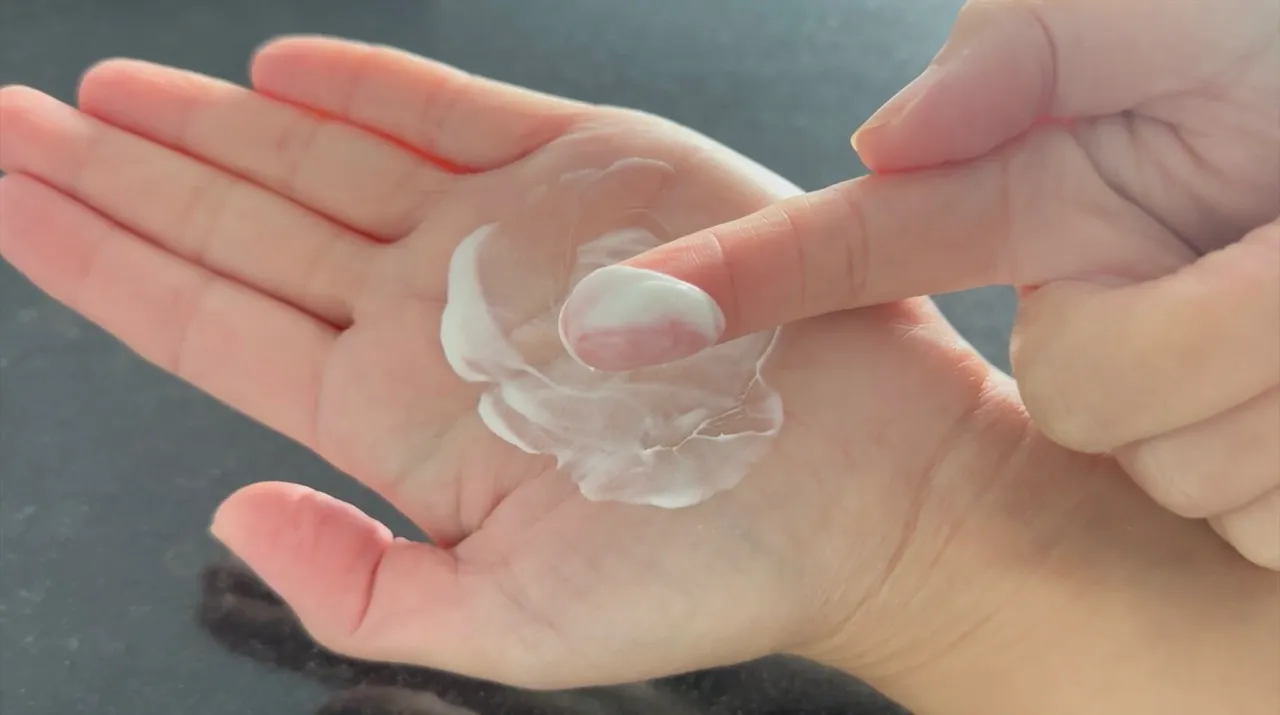 Hand Cream For Dry Hands — step 2