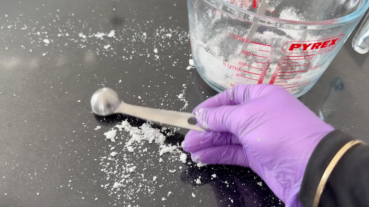 Retainer Cleaning Tablets — step 21