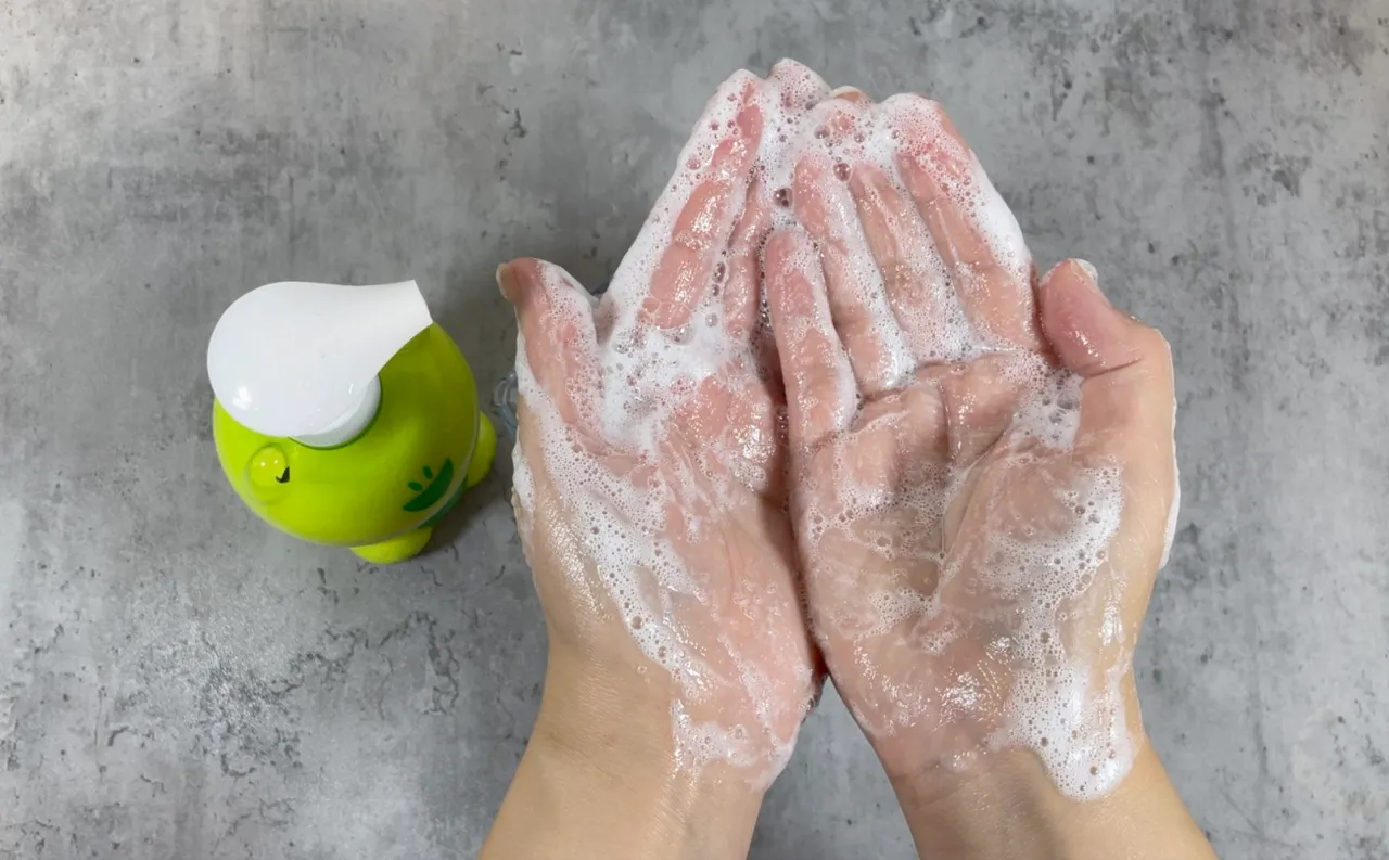 Calendula Shower Gel for Kids — step 6