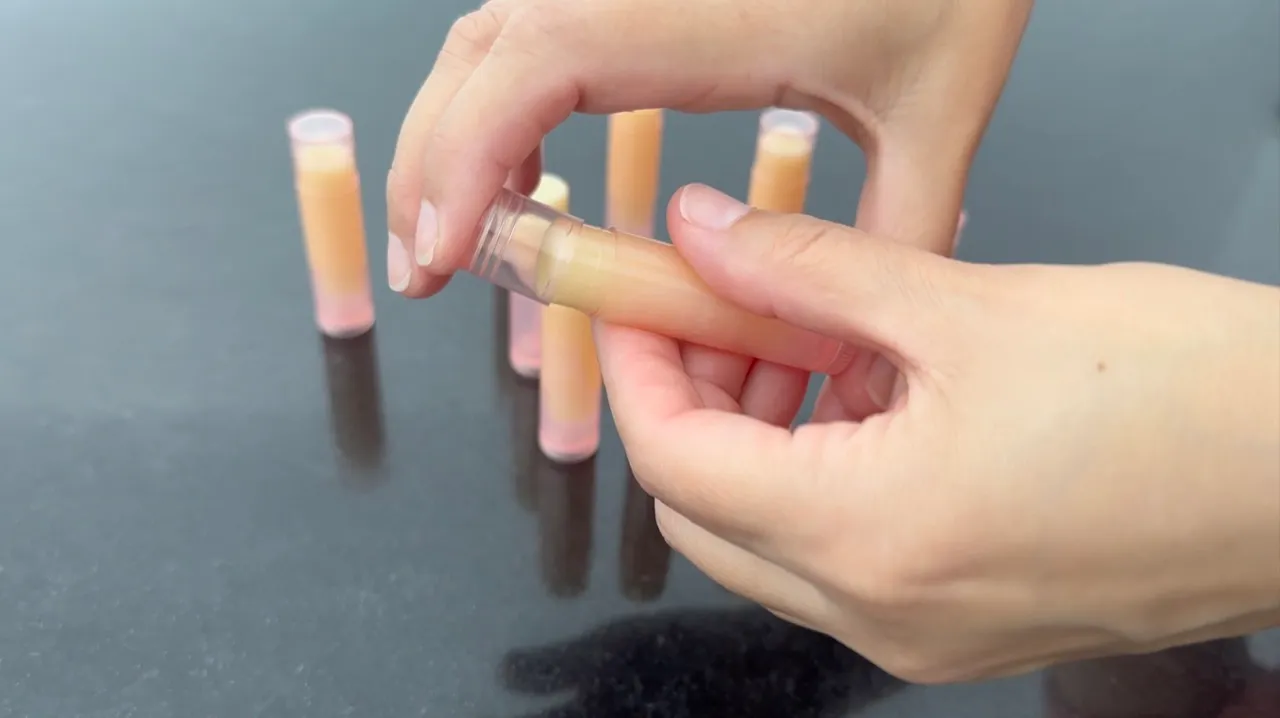 Summer Lip Balm Coconut Oil-Free — step 24