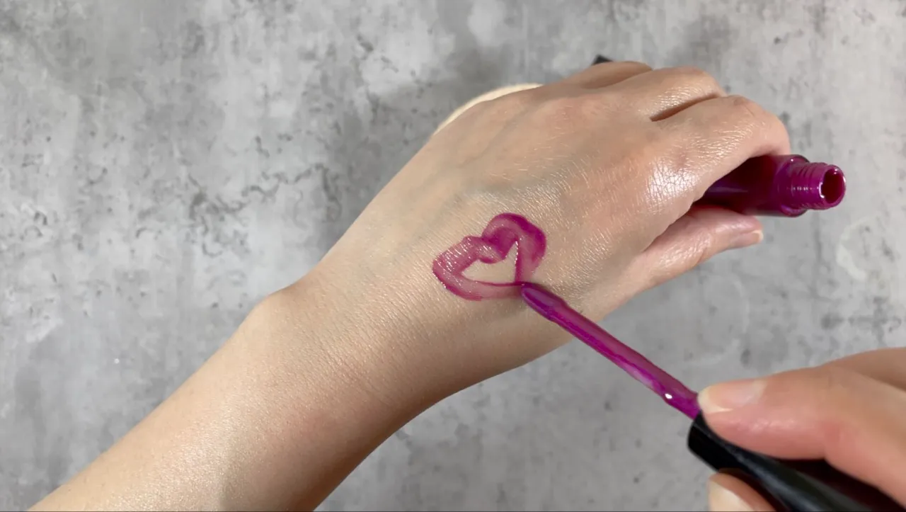Lip Gloss — step 1