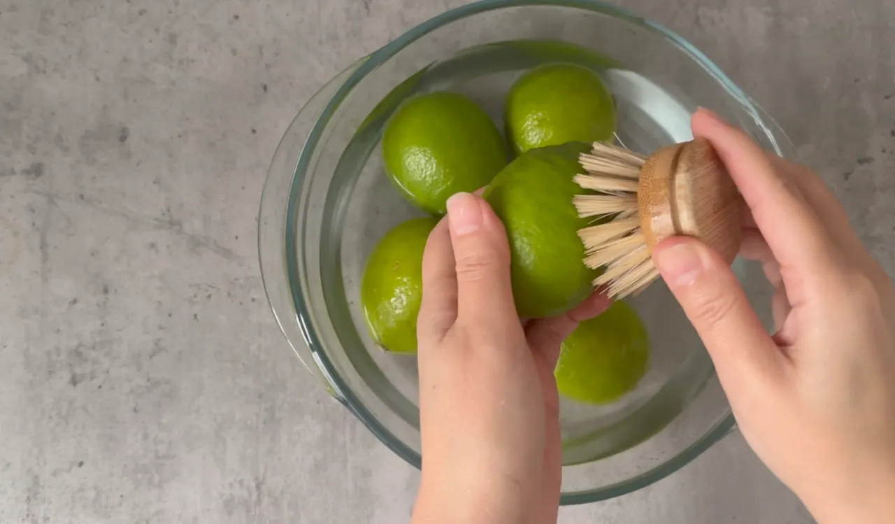 Lime and Honey Soap Bar — step 3