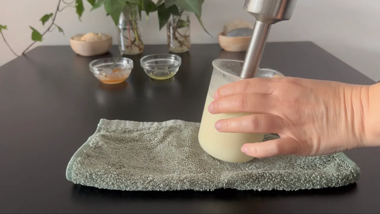 Moisturizing Conditioner For Dry Hair — step 24