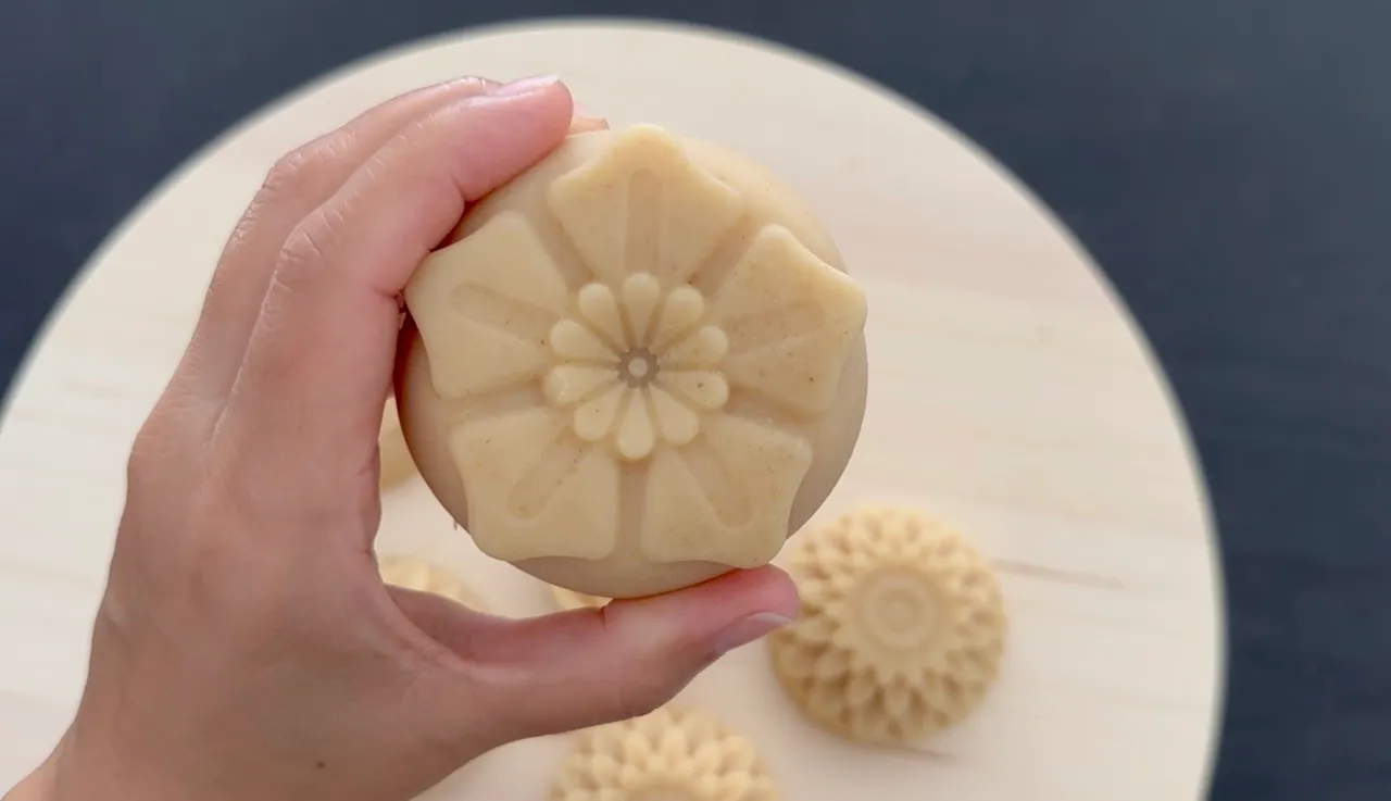Oats Body And Face Soap — step 6