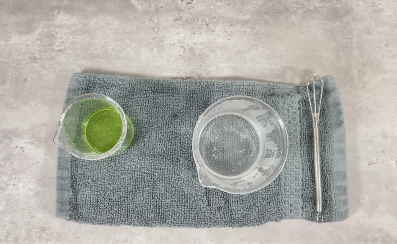 Roll-on Deodorant with Zinc Ricinoleate — step 17