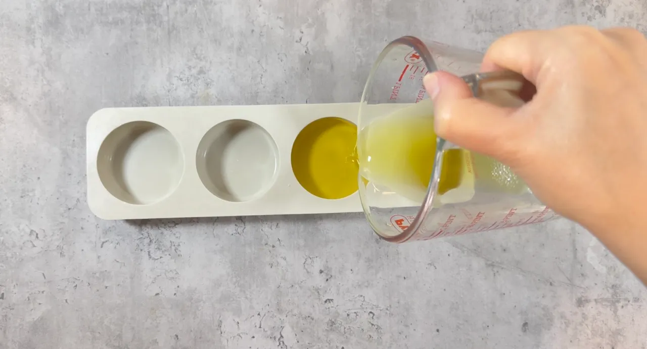Solid Conditioner Bar For Damaged Hair — step 19