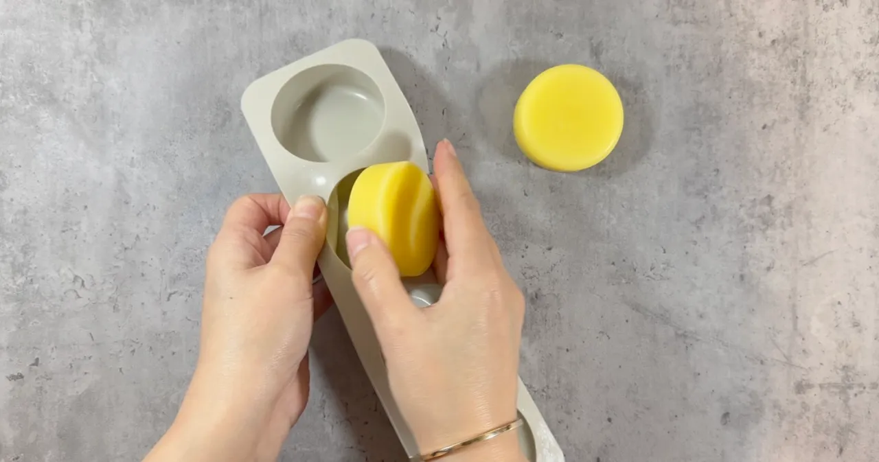 Solid Conditioner Bar For Damaged Hair — step 21