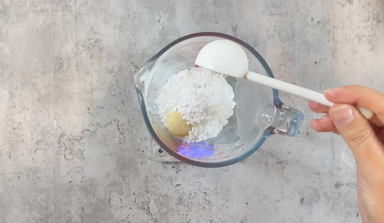 Solid Conditioner Bar For Damaged Hair — step 6