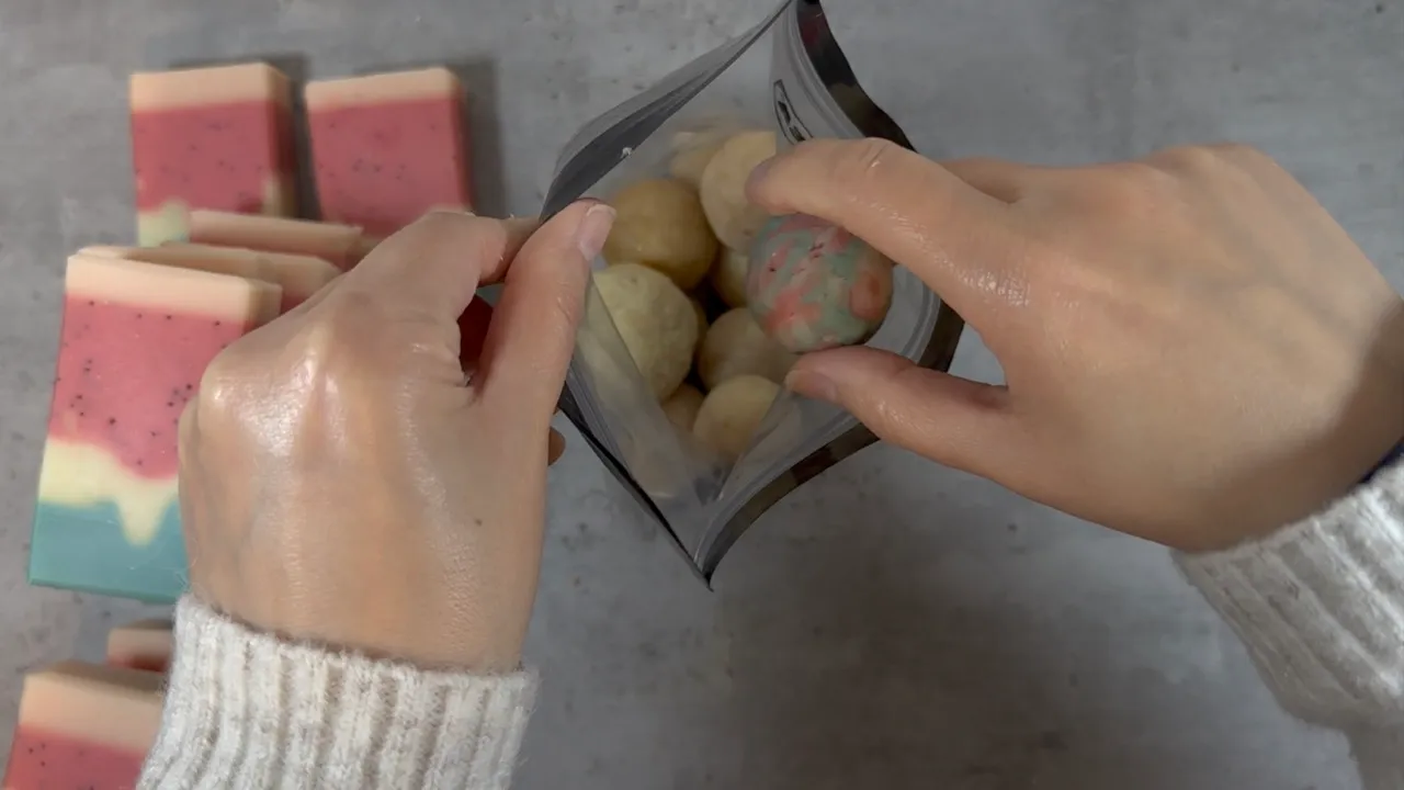 Using Soap Scraps For Soap Design — step 7