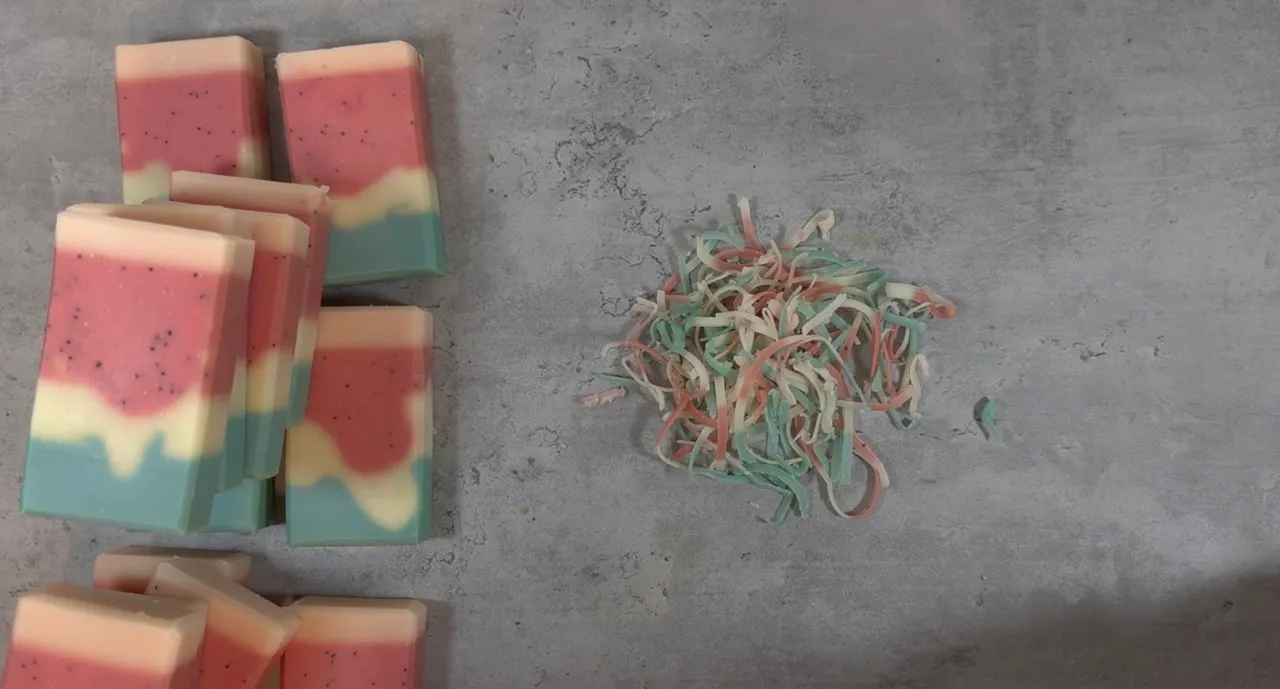 Using Soap Scraps For Soap Design — step 2