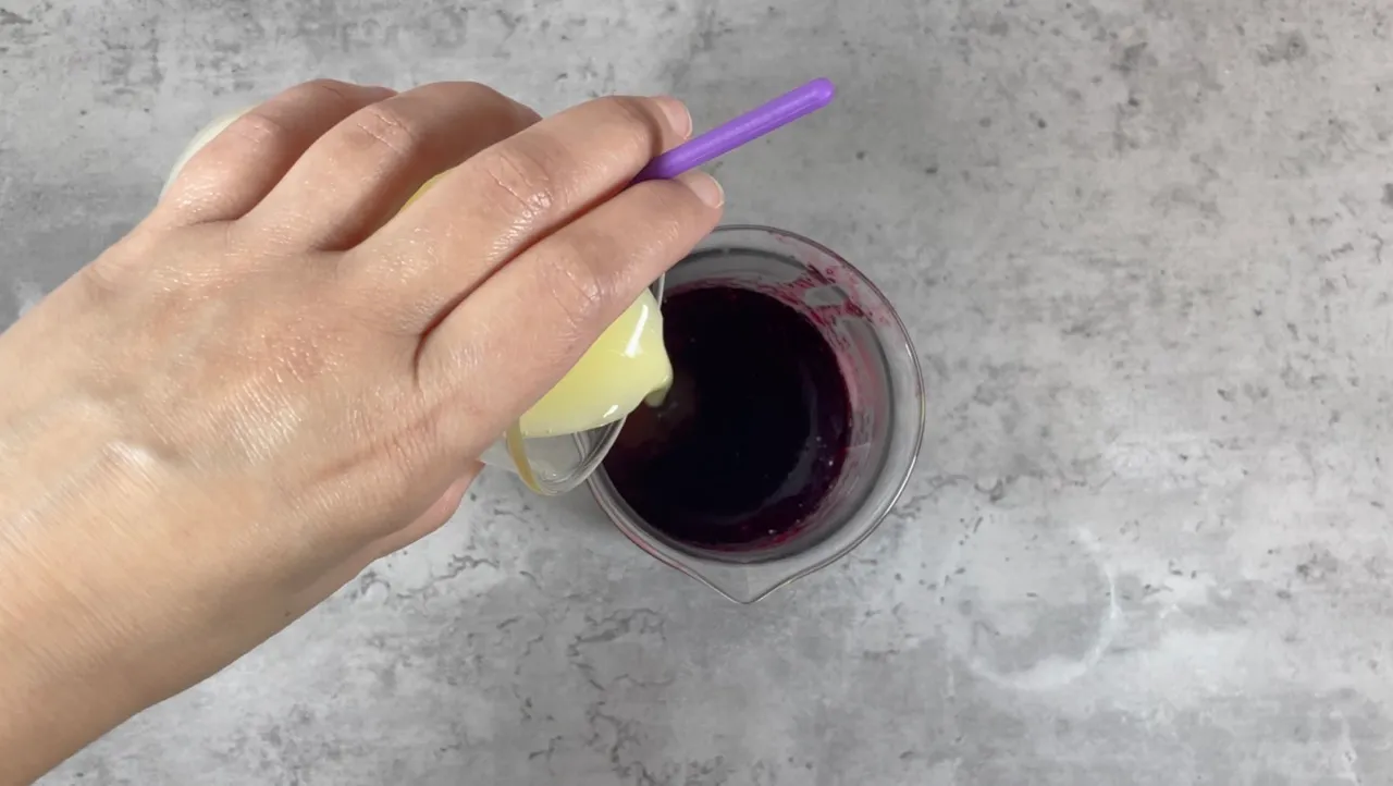 Moisturizing Hibiscus Shower Gel — step 21