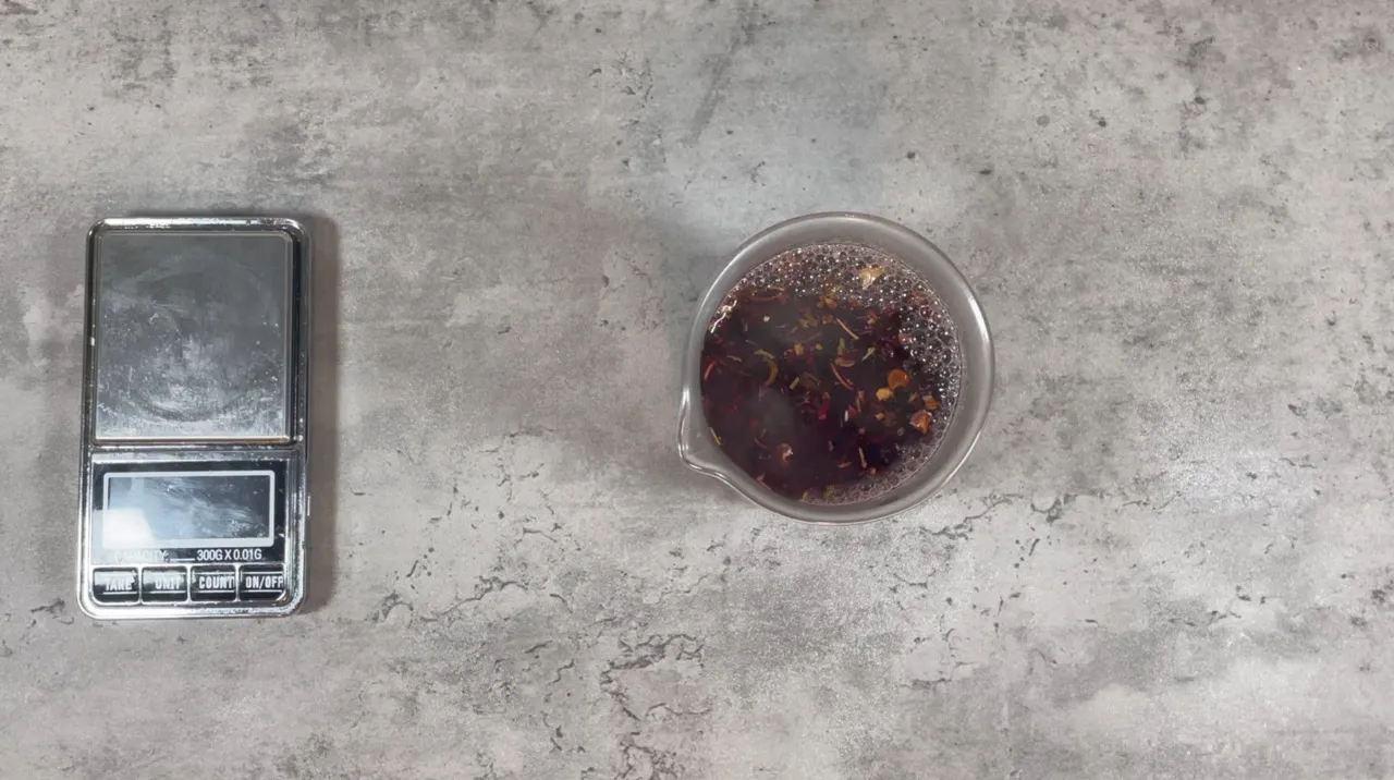 Moisturizing Hibiscus Shower Gel — step 5