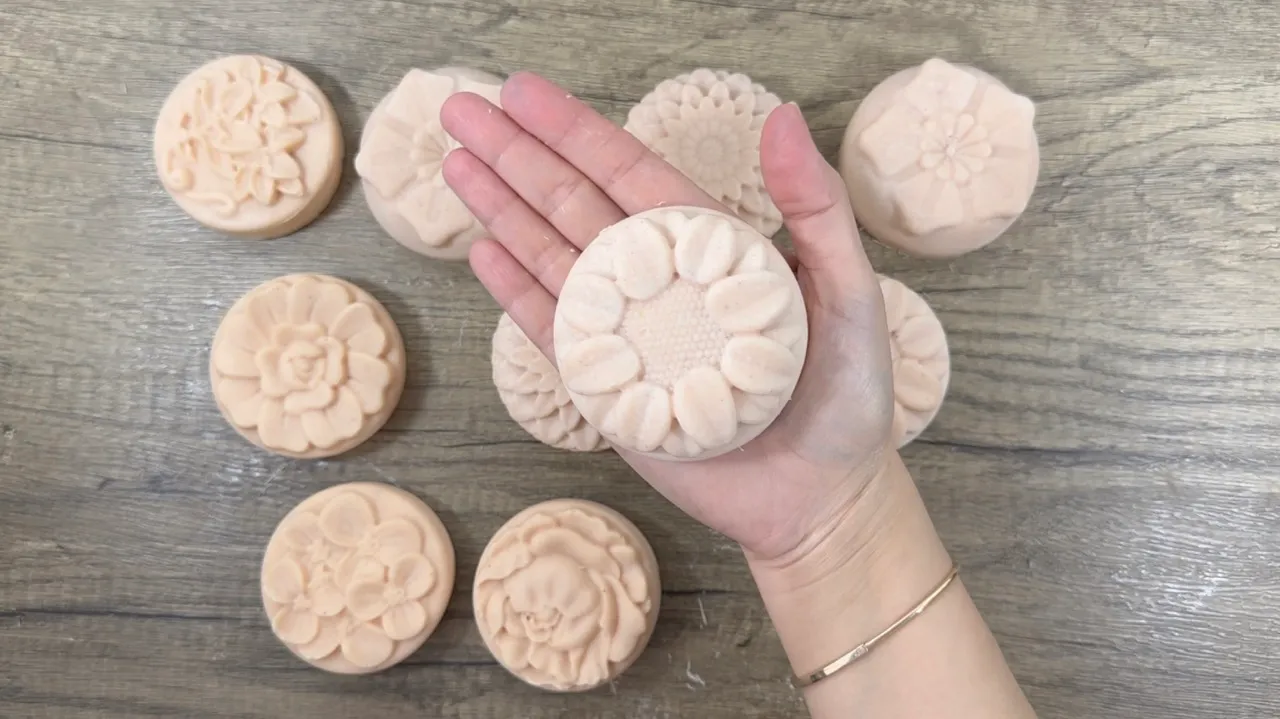 soap3oils23