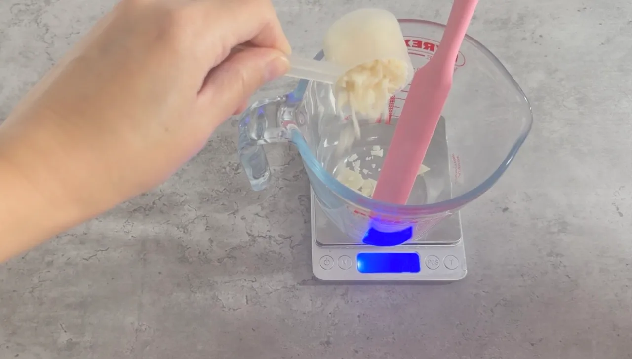 Sugar Scrubs Only 4 Ingredients — step 4