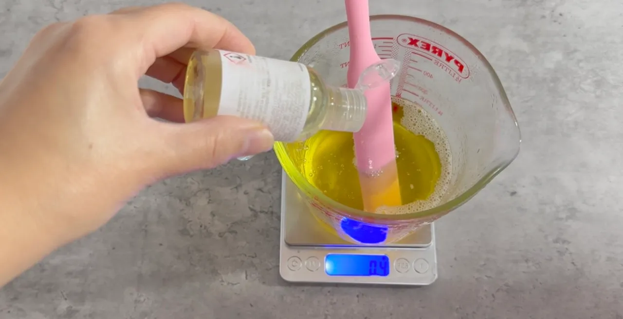 Sugar Scrubs Only 4 Ingredients — step 9