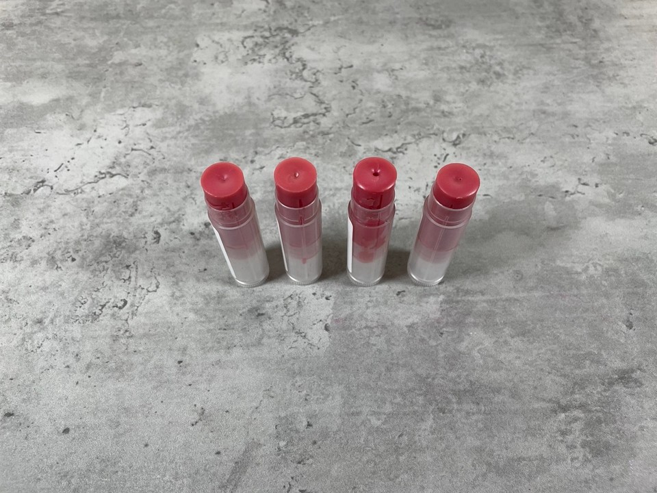pinklip16