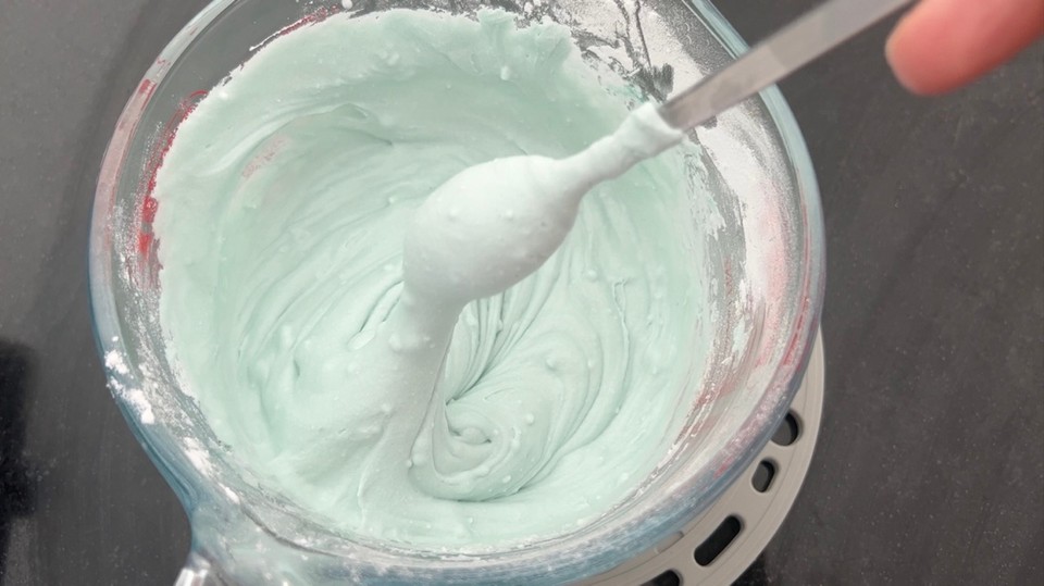 POURSHAMPOO2