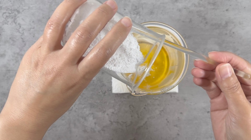 FACEWASHBASE18