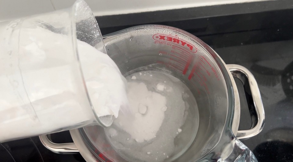 POURSHAMPOO14